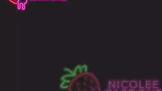 Sentada en una rica verga sin condon y con el culo abierto