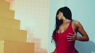 your fantasy - Sexy floozy Lara Frost