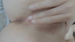 Ufff kako sam mokra..dodji da te poprskam