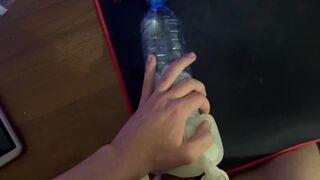 БЫСТРО КОНЧИЛ, трахая ГОРЯЧУЮ пизду???? Сперма вытекает из члена