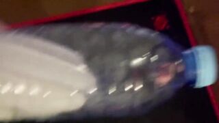 БЫСТРО КОНЧИЛ, трахая ГОРЯЧУЮ пизду???? Сперма вытекает из члена