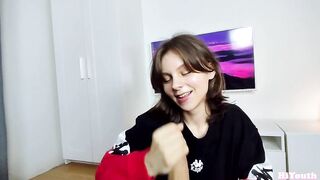 Cum in the Throat or on the Face? this babe chose the one and the other – hiyouth