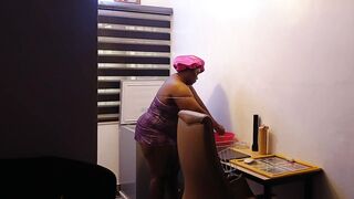 Domestic Duties: Black Overweight Booty Chick bending over