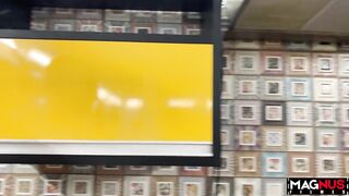 Bizarre squirting climax with 2 schlongs - Free