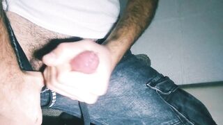 Masturbate on knees
