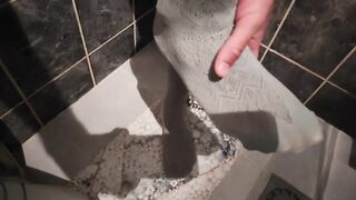 Cum in girfriend's green lace hose