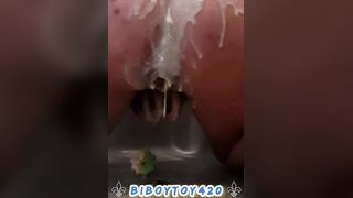 Anal enema cum overflow whit anal prolapse.