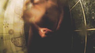 I masturbate in the shower __RoyalKinng__