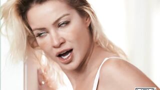 MALES - Thanksgiving Turns Into A Impure Three-some Featuring Drake Von, Foxy Alex And Cherry Kiss