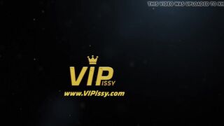 Vipissy - Hi Honey - Pissing Lesbians