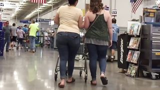 Thick PAWG lesbians