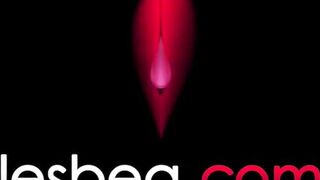 Lesbea Cayla Lyons and Veronica Clark pussy licking