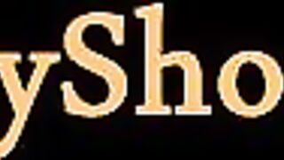 Gorgeous stepmom seduces teen beauty 