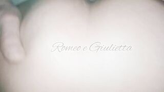 En casa - at Home - 訪問者のいる家では、私たちは私たちの欲望を封じ込めることができません nuestro deseo