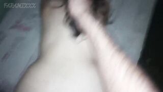 Una cojida de perrito casual POV creampie