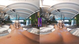 PURITYVR The cleaning woman with Lisa Amane