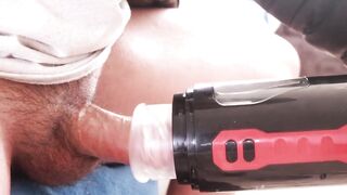 1st time trying an automatic fleshlight edging and cumming