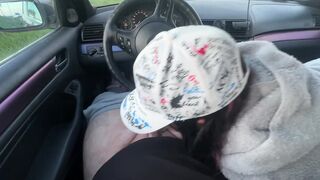 Relaxing Oral-sex on The Roadside. (Embarassing)