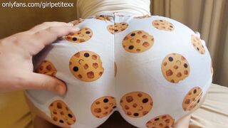 Stepsister doesn't Mind to Share Her Moist Cookies with My Penis