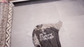 Nympho mother I'd like to fuck desires cum in her booty and to pee on her spouse's face