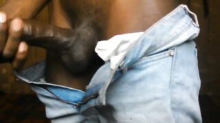 AFRO AMATEUR MASSIVE DICK WITH VEINS MASTURBATING???? BIGGEST CUM