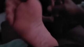 1023FEET step sibling gives tugjob with soft soles