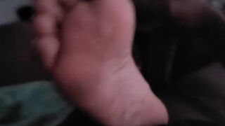 1023FEET step sibling gives tugjob with soft soles
