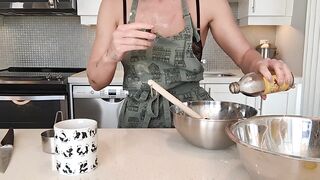 Getting lascivious whilst baking cookies so that guy gave me a cream pie in one as well as the other holes!