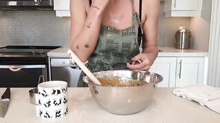 Getting lascivious whilst baking cookies so that guy gave me a cream pie in one as well as the other holes!