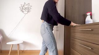 En el armario nadie nos va a escuchar, dame rico!!