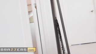 BRAZZERS - Thirsty For Weenie Cherie Deville & Bunny Madison Satisfy Their Needs With The Plumber