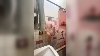 Me llene de CUM eyaculándome encima y tuve que pegarme un lindo baño