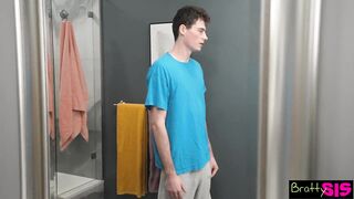 Wicked Nikki Nicole Slurps up Stepbro's Large Dong - S35:10