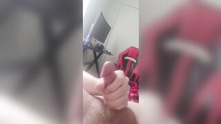 Solo Hunk Playing In Daybed