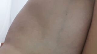 Моя девушка наблюдает и дрочит, когда я курю и кончаю в позе ножницы - lesbo_illusion