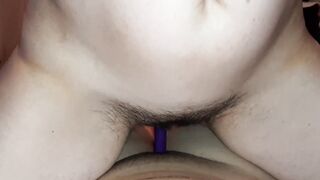 Дрочим вибратором наши волосатые киски с громкими стонами и сладкими оргазмами - IkaSmokS