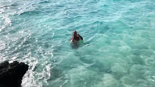Monika Fox Stopped A Journey Bus To Swim In nature's garb In The Caribbean Sea