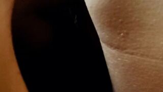 The 1st encounter of a wife Hothelen with her admirer out of her spouse