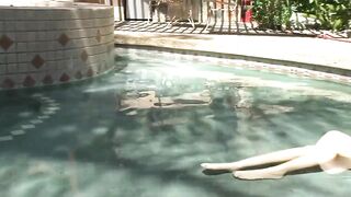 Golden-haired wench with large melons likes to bang