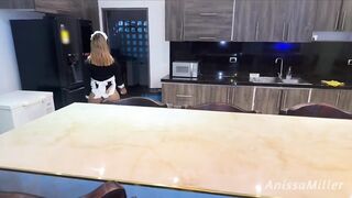 Hot large butt maid ends up seducing her boss