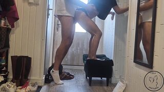 Uwiodłam kuriera swoimi białymi skarpetkami