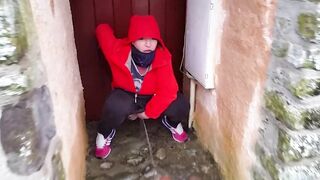 piddle on the pavement