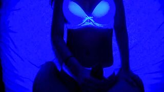 Cheating Girlfriend Gives Boyfriend's Ally Quick Tugjob!