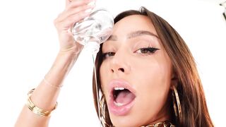 Fuck Surprise - Brunette hair Hottie Sisi Rose Got Her Twat Impaled By A BWC