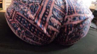 hawt booty white hotty (pawg)