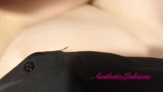 scissoring snatches cum in two minutes