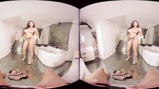 Met an excellent breasty woman in VR