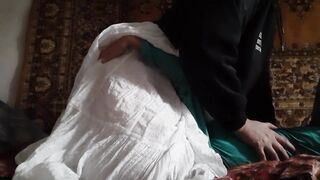 My girlfriend sits on my face each morning to wake me up - Lesbo_illusion