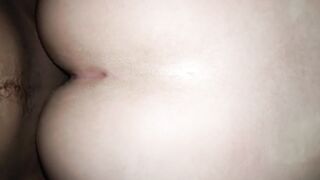 Cojiendome a mi vecina, cuando su marido no está.