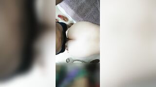 timida en la habitacion